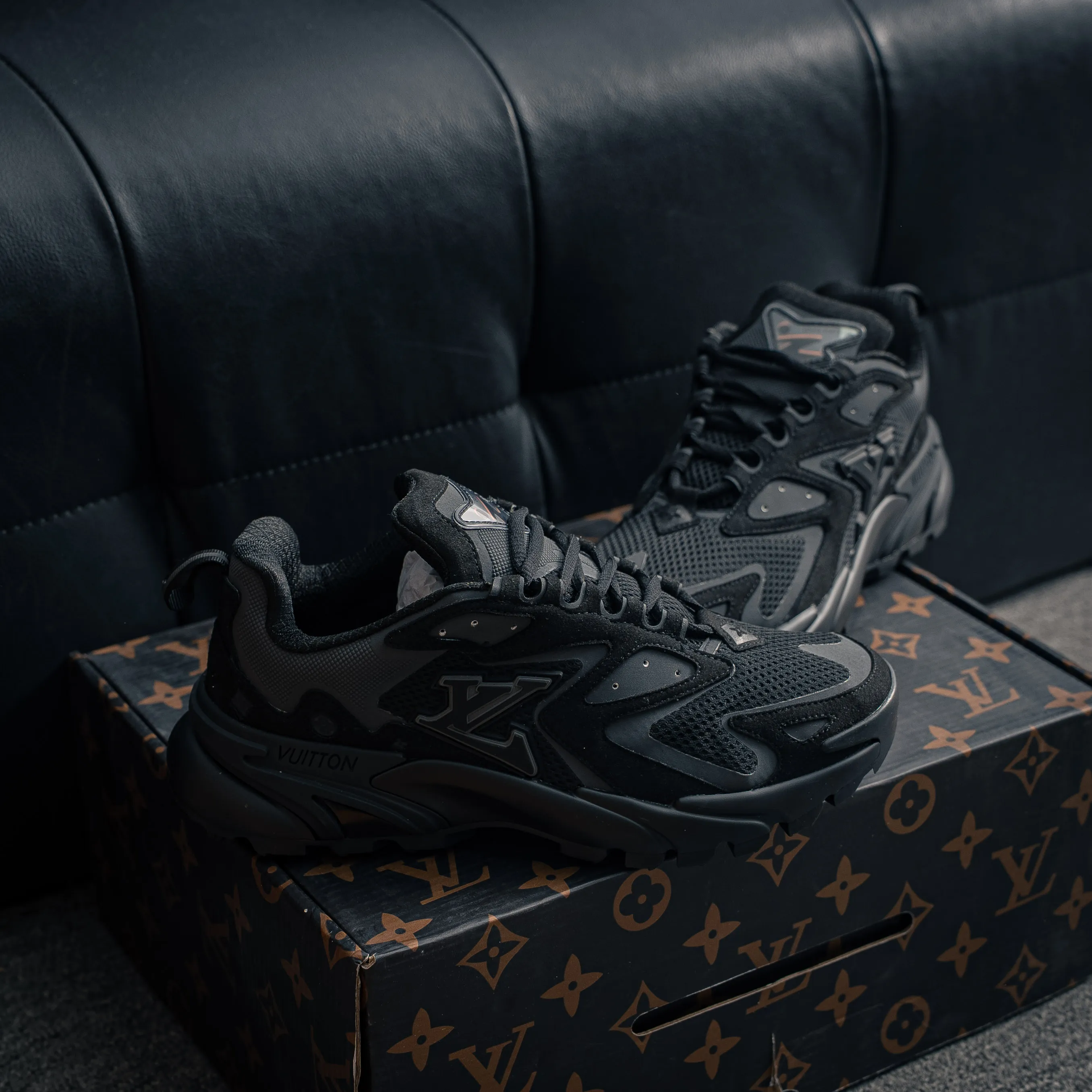 【YS 】 Premium LV Classic New Arrival Sneakers ✦ 1:1 ， ， ✦ Cowhide Leather Shoes ， LOGO ✦ + ，